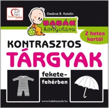 Kontrasztos tárgyak fekete-fehérben /Babák könyvtára